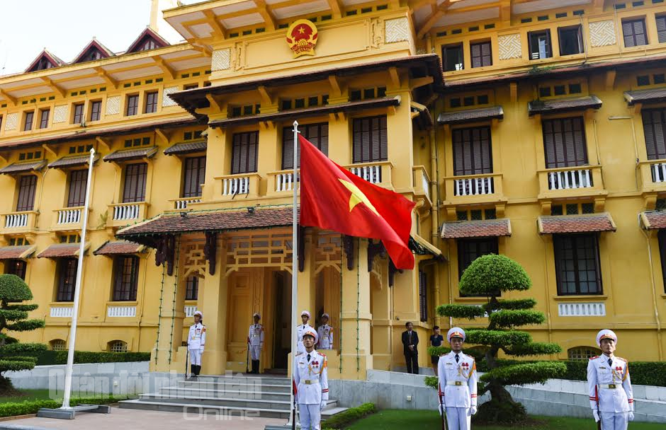 Lễ thượng cờ ASEAN
